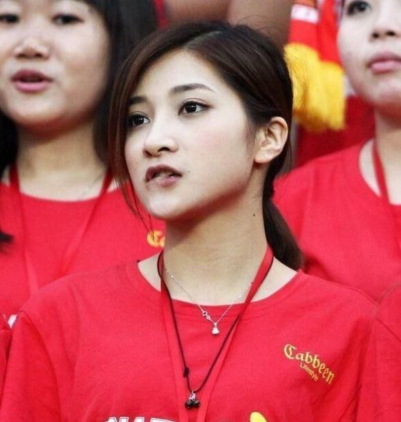 外媒评价普遍认为该片简单放松、基调温情、画风养眼，但不像皮克斯最好的那些作品一样深刻